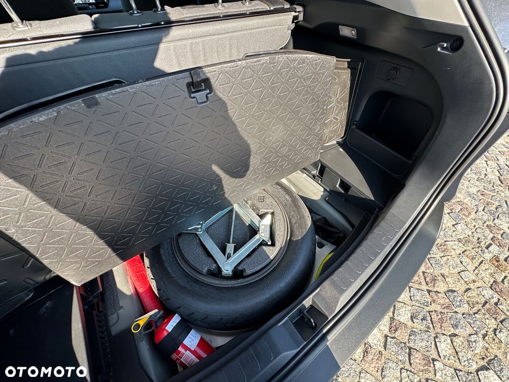 Toyota RAV4 - 11