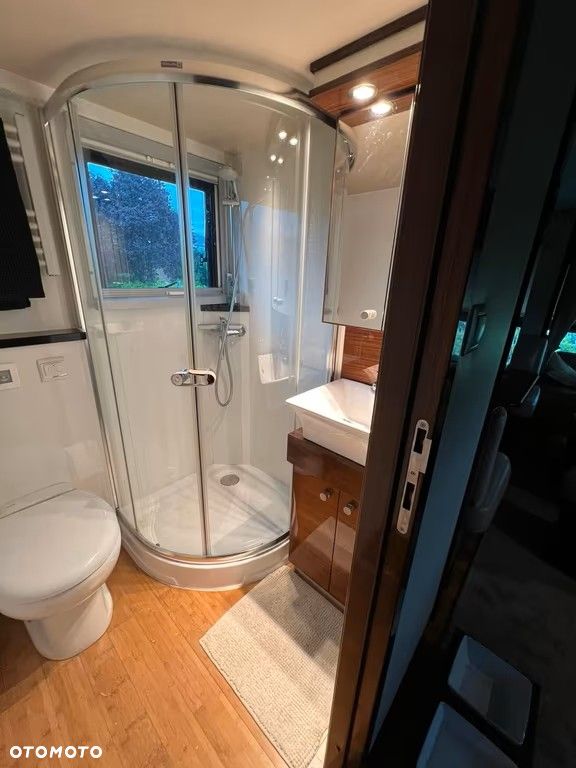 Scania P320 Interhorse – Transporter dla 5 Koni - część mieszkalna ok. 27,5 m² - 14