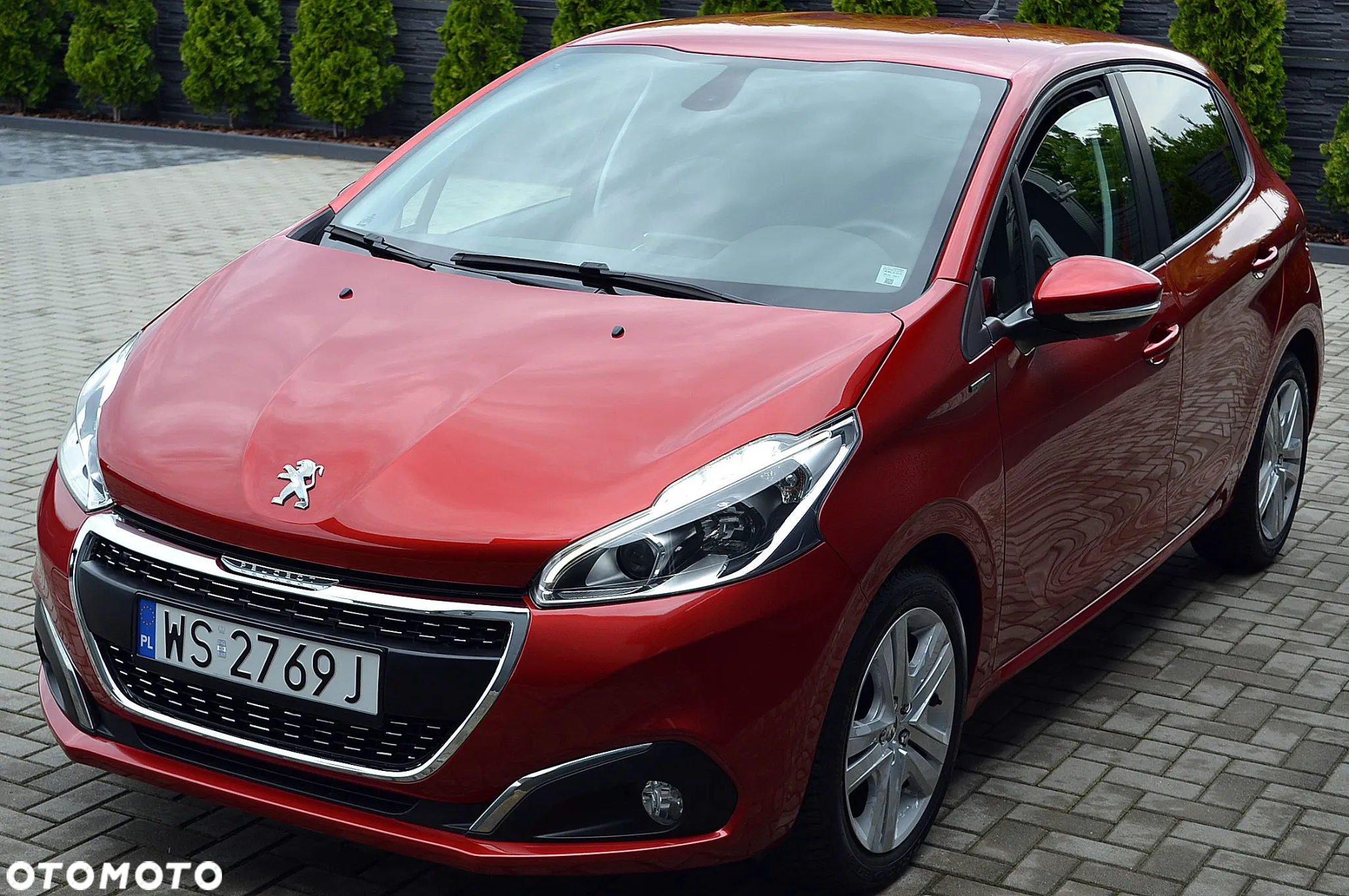 Peugeot 208 - 4