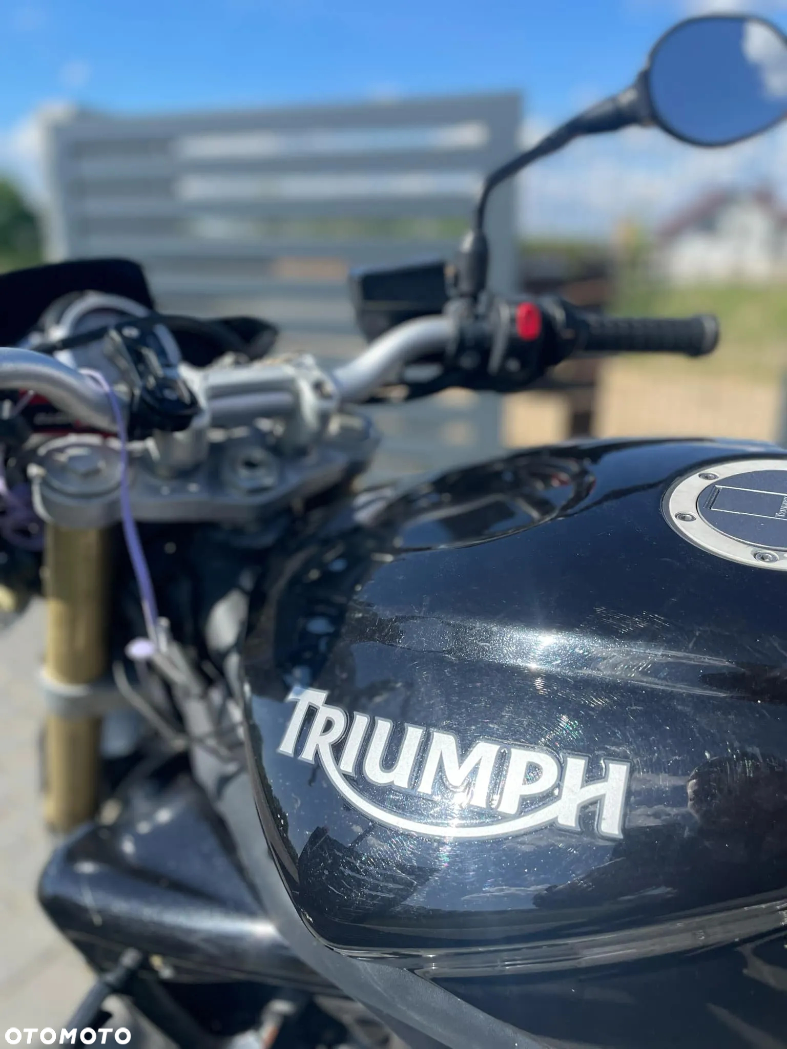 Triumph Street Triple - 12
