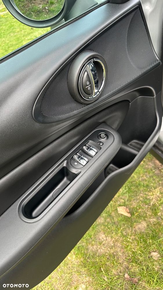 MINI Clubman Cooper D Untold Edition - 17