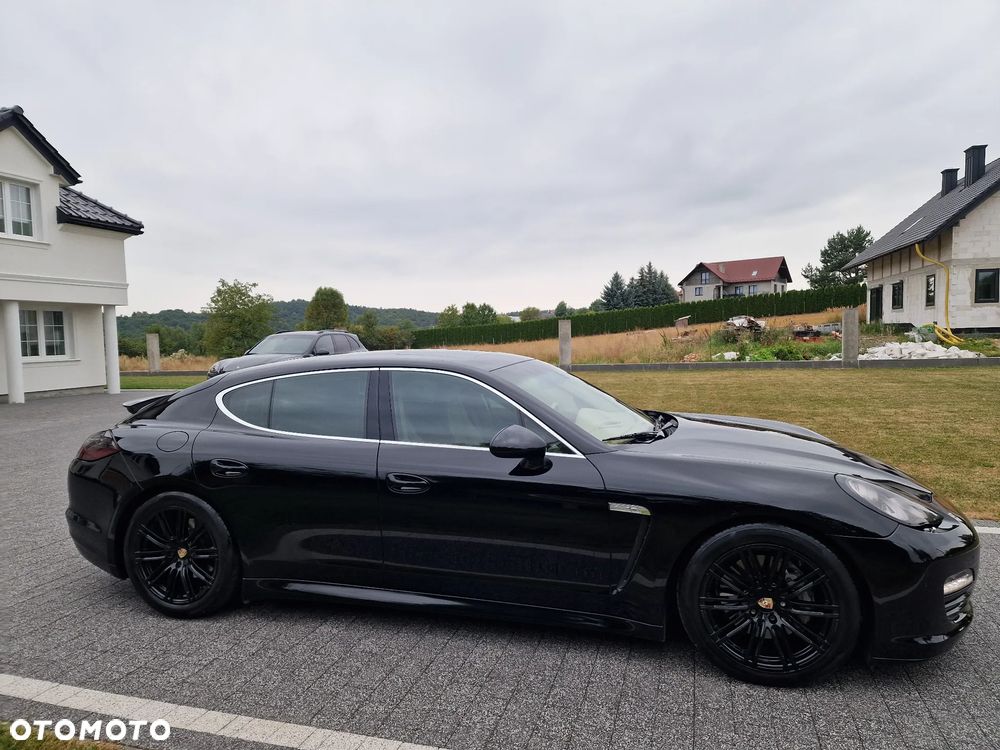 Porsche Panamera 4S PDK - 8