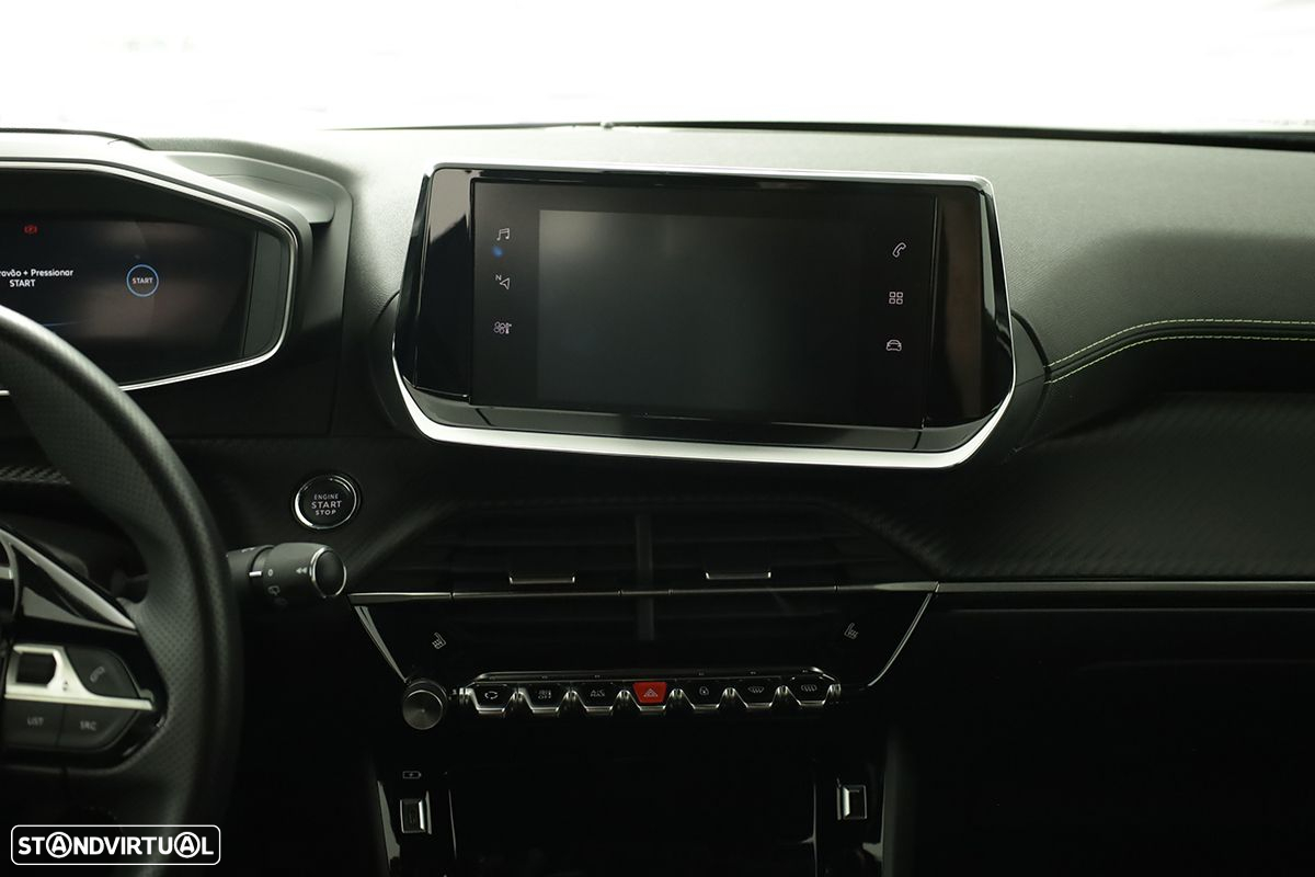 Peugeot e-2008 50 kWh GT - 10