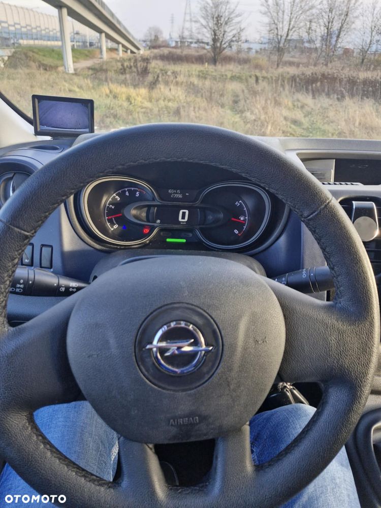 Opel Vivaro L1H1 2,7t Essentia - 6
