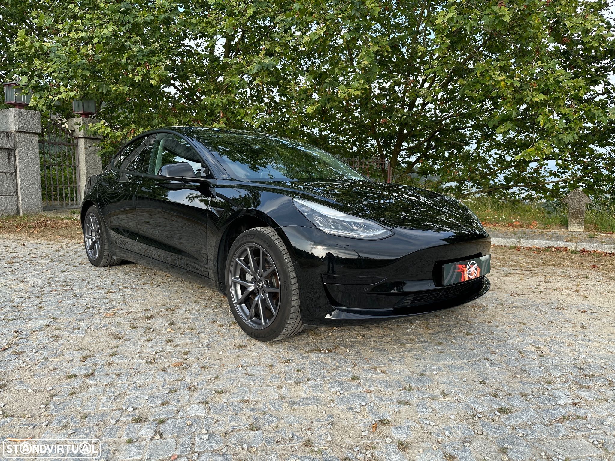 Tesla Model 3 Standard Range Plus RWD - 1