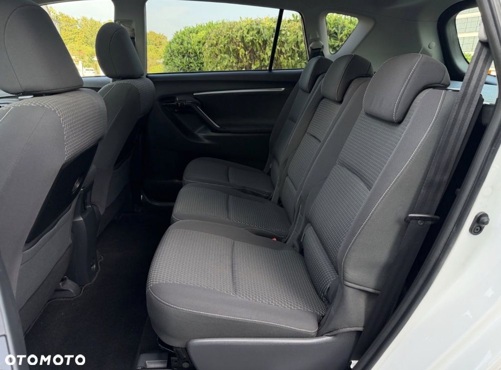 Toyota Verso 1.8 5-Sitzer Skyview Edition - 26