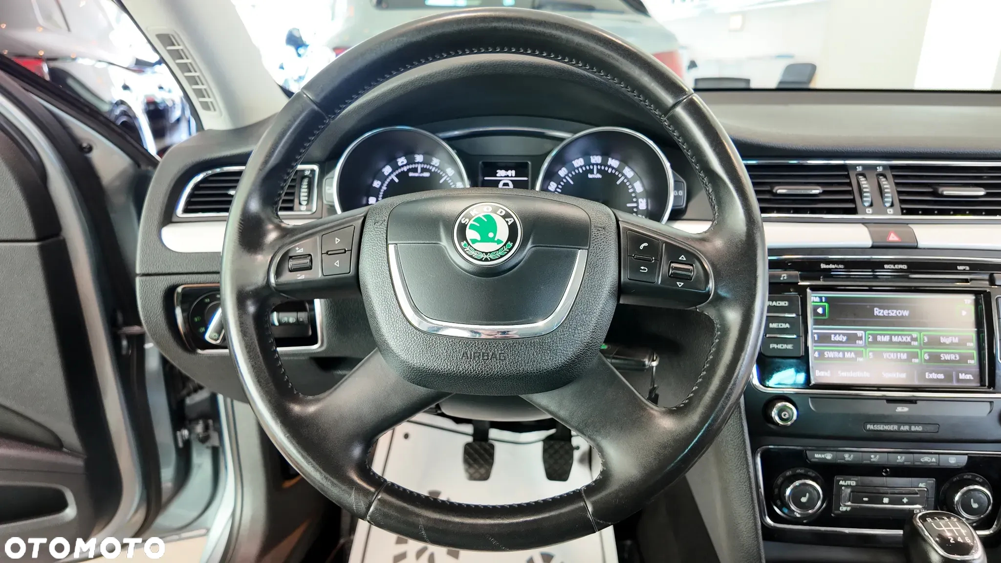 Skoda Superb 2.0 TDI Ambition - 26