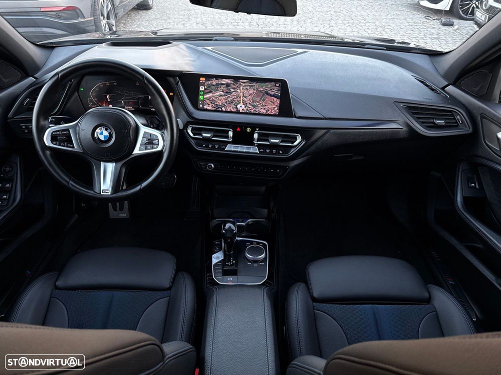 BMW 118 i Pack Desportivo M Auto - 10