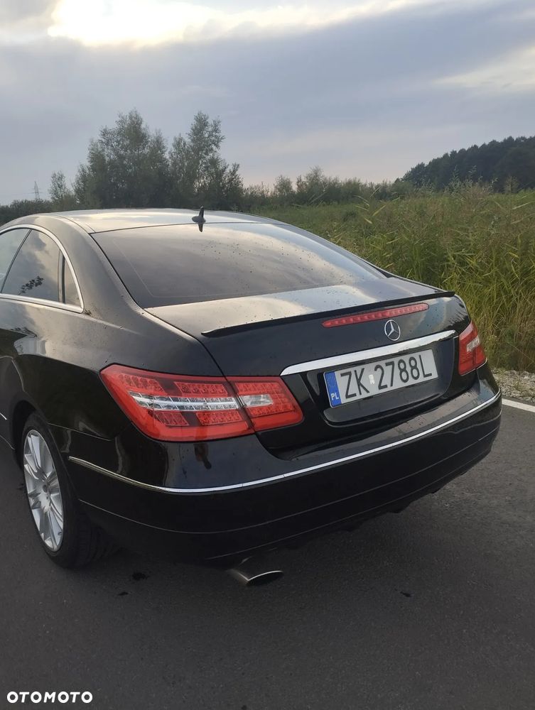 Mercedes-Benz Klasa E 200 BlueEFFICIENCY 7G-TRONIC Avantgarde - 14