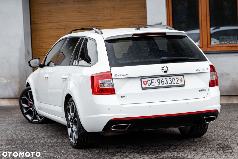 Skoda Octavia 2.0 TDI 4x4 DSG RS - 11