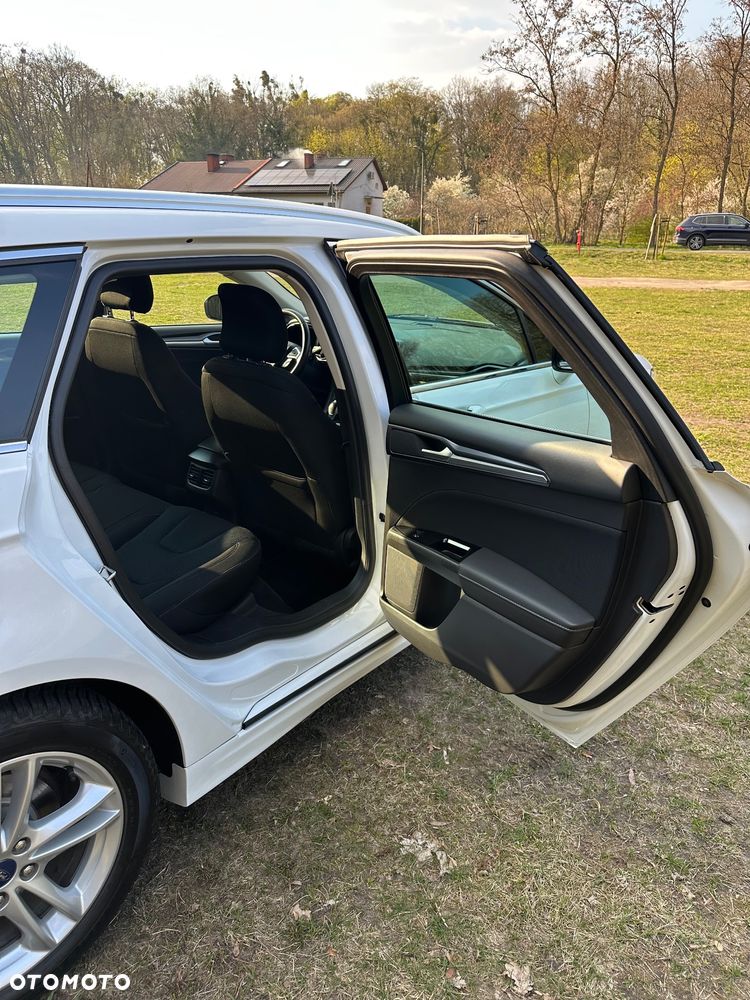 Ford Mondeo 2.0 TDCi Titanium PowerShift - 16