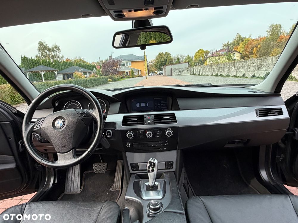 BMW Seria 5 530d - 24