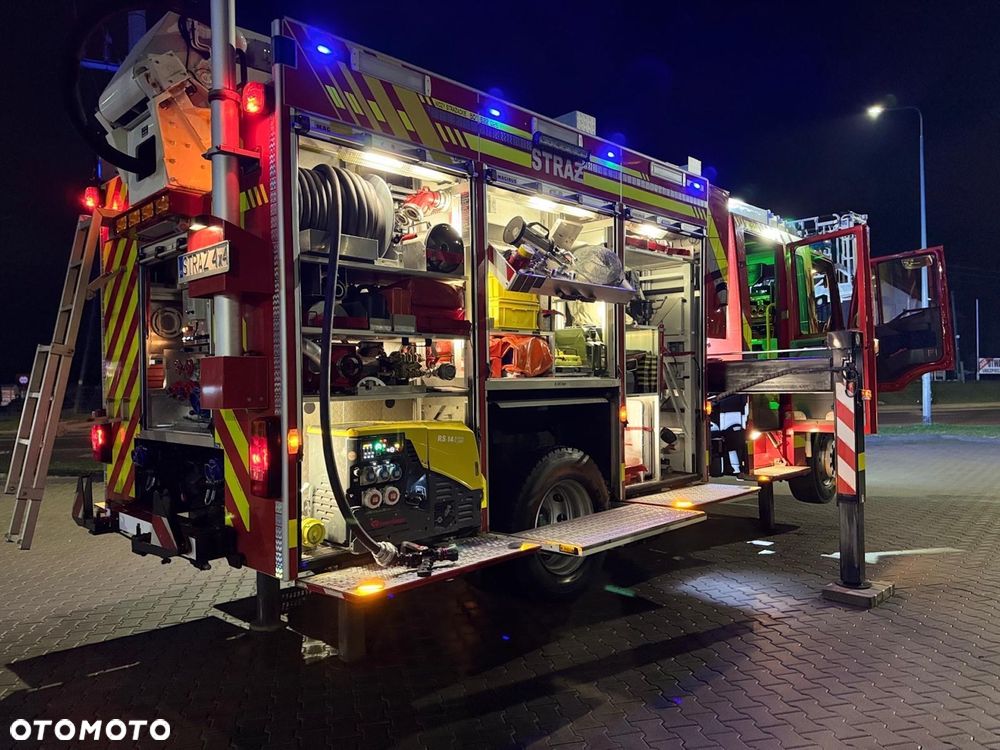 Iveco Pojazd pożarniczy | Wóz strażacki | Podnośnik koszowy IVECO MAGIRUS MULTISTAR 31m | CNBOP | Woda | Piana | Dozór techniczny - 23