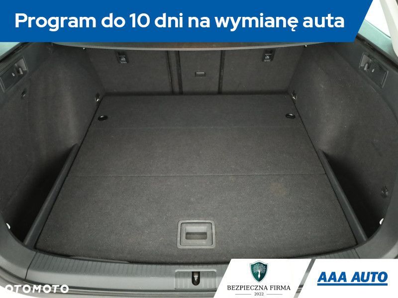 Volkswagen Golf - 19