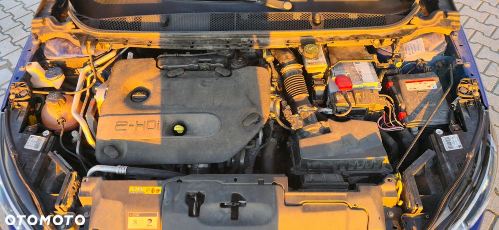 Peugeot 308 ver-bluehdi-fap-150-stop-start-gt--line-edition - 20