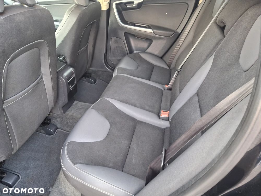 Volvo XC 60 D3 Summum - 6