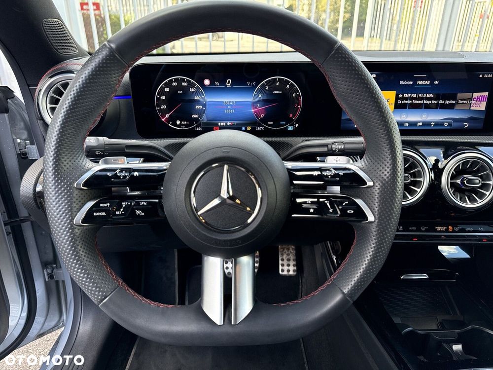 Mercedes-Benz CLA - 11