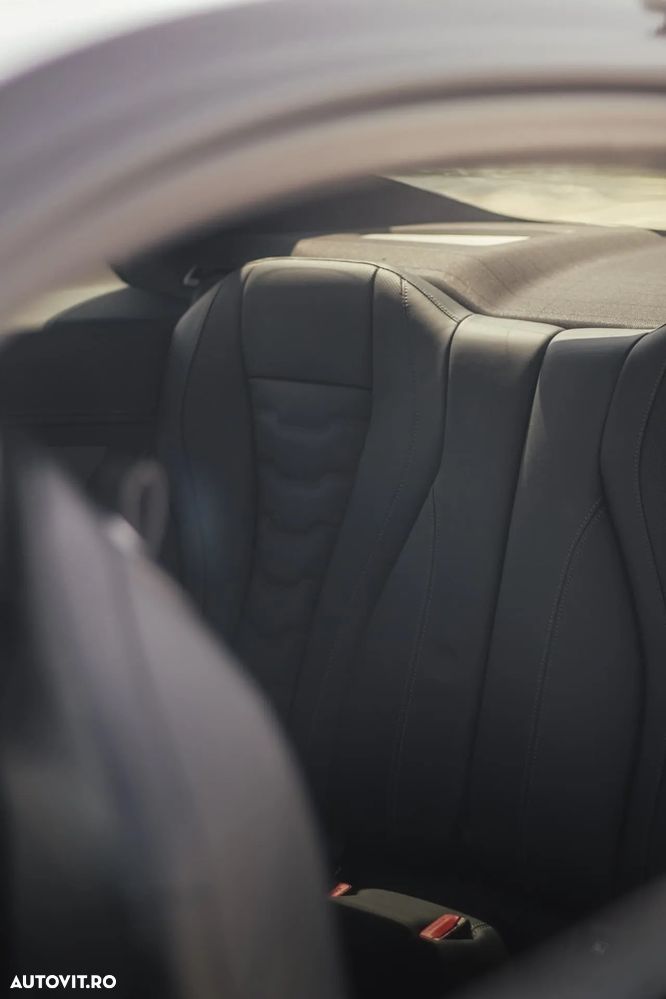 BMW M8 M850i xDrive AT - 24