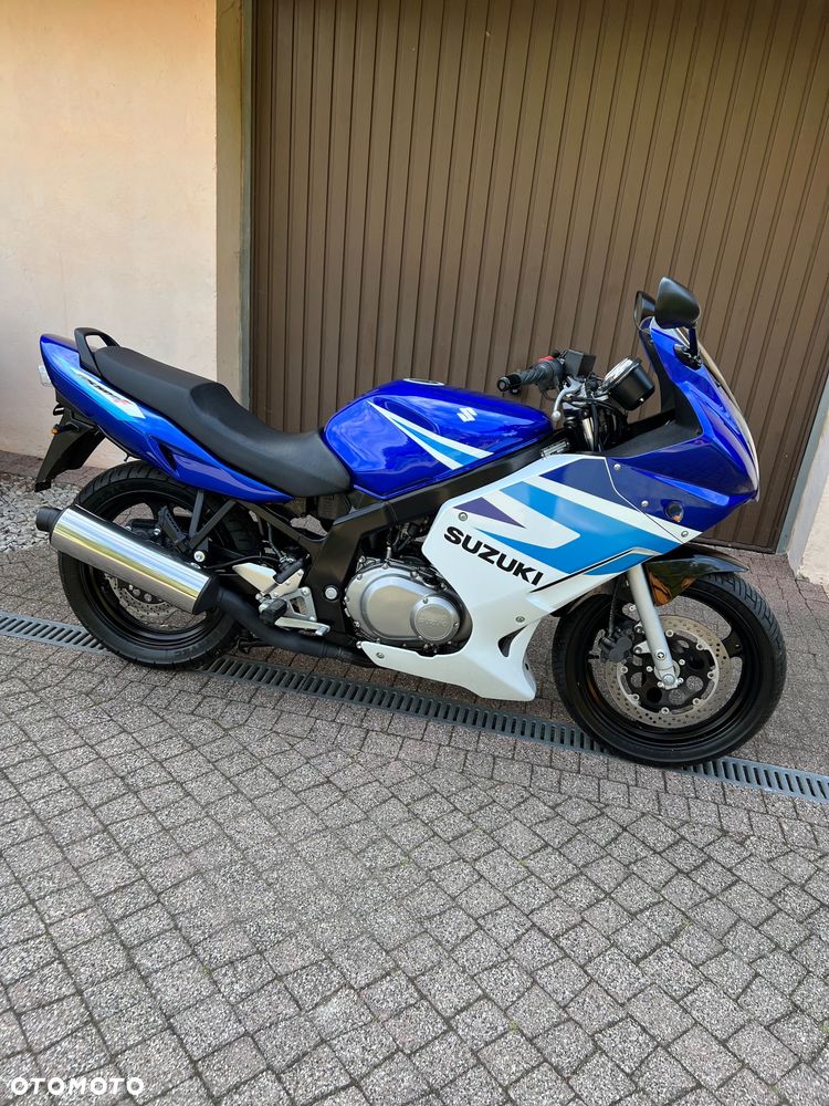 Suzuki GS - 9