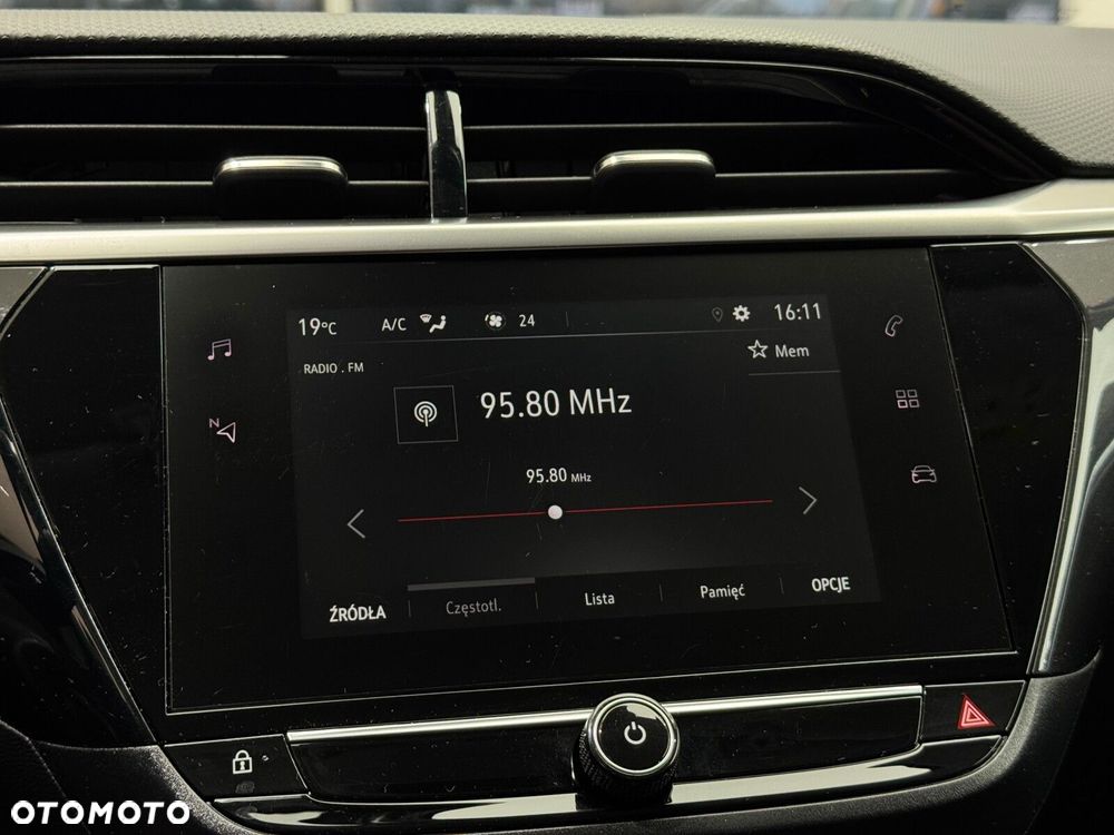 Opel Corsa 1.2 Elegance S&S - 27