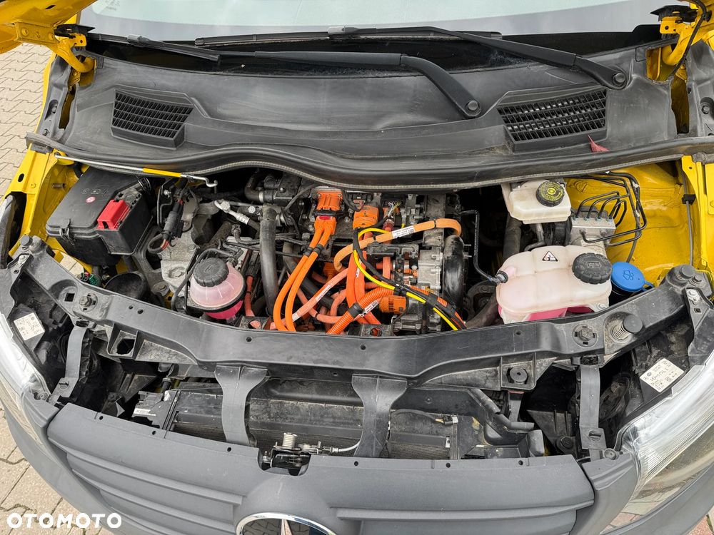 Mercedes-Benz VITO EXTRA LONG XXL E-VITO - 32