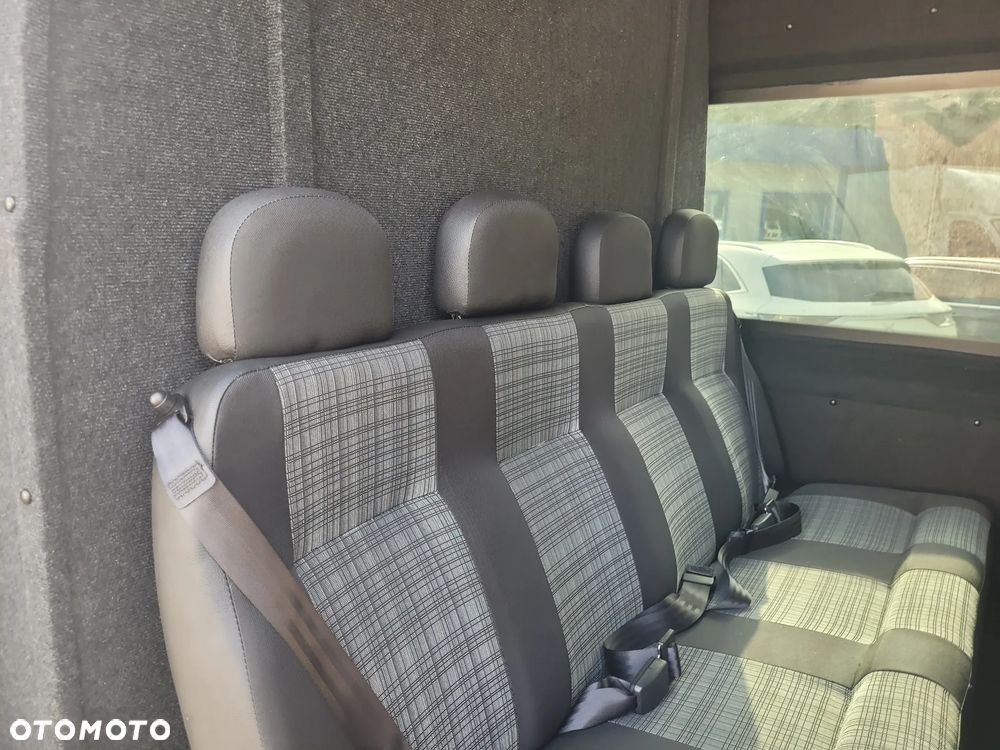 Mercedes-Benz Sprinter - 23