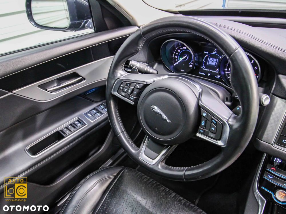 Jaguar XF 35t AWD Prestige - 26
