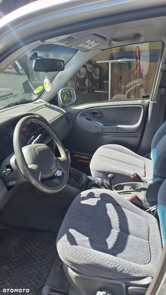 Suzuki Grand Vitara ver-2-0-td - 4