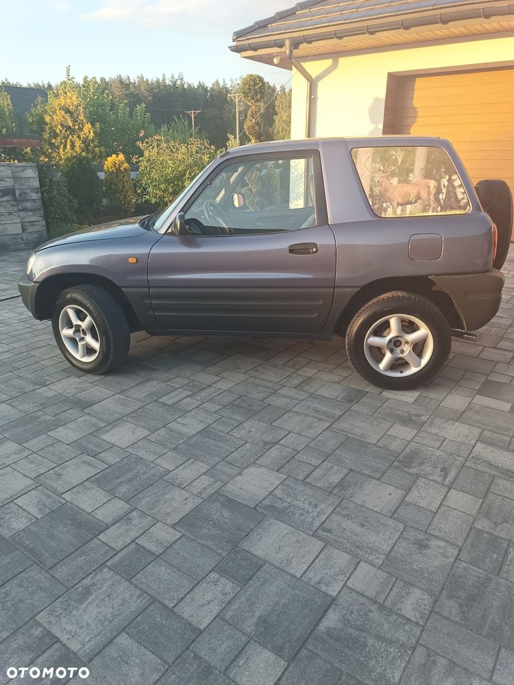 Toyota RAV4 - 2