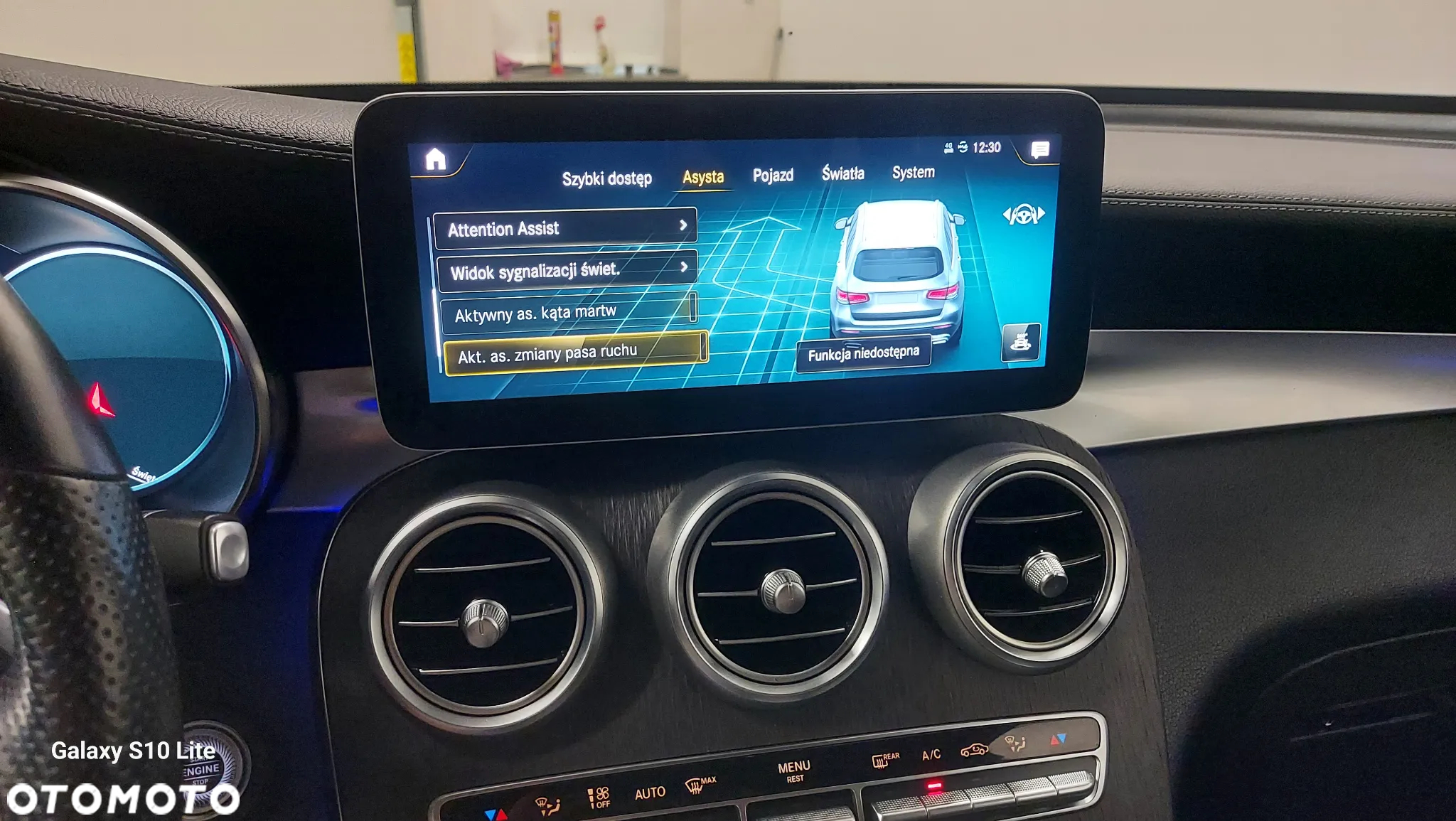Mercedes-Benz GLC 220 d 4Matic 9G-TRONIC AMG Line Plus - 32
