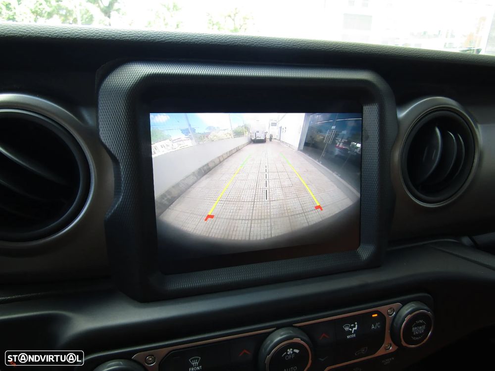 Jeep Wrangler Unlimited 3.6 Auto X - 16