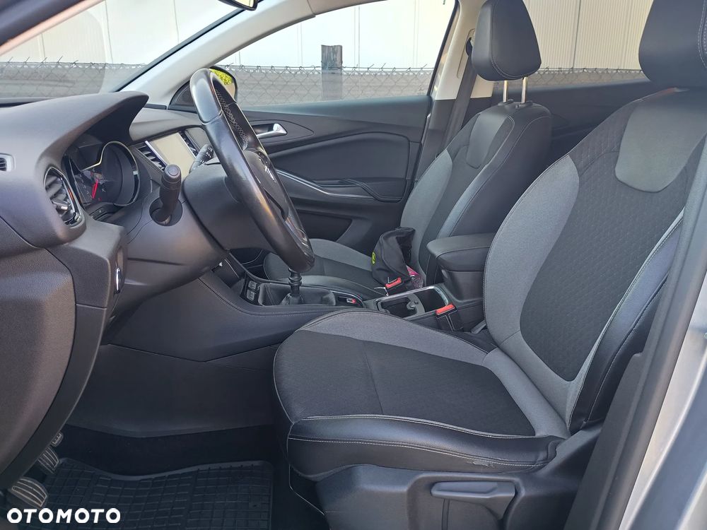 Opel Grandland X 1.2 Start/Stop Business Elegance - 20