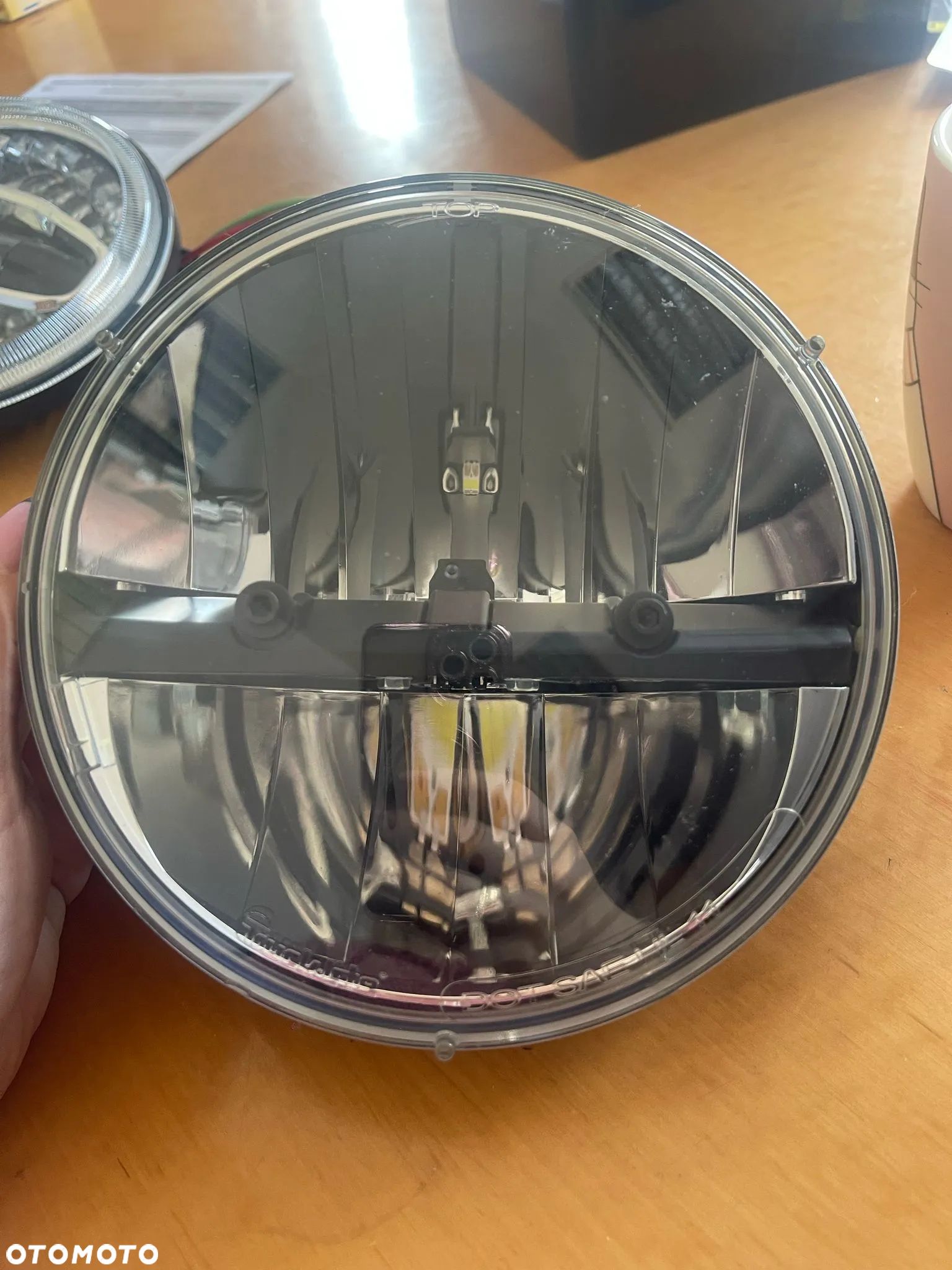 Lampa reflektor klosz przód Harley 7 cali Truck-lite Touring Electra Street Glide - 1