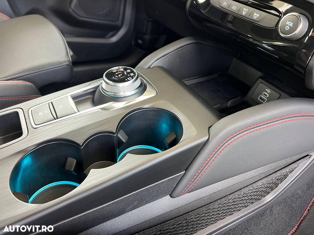 Ford Kuga 2.5 Duratec FWD PHEV ST-Line X - 20