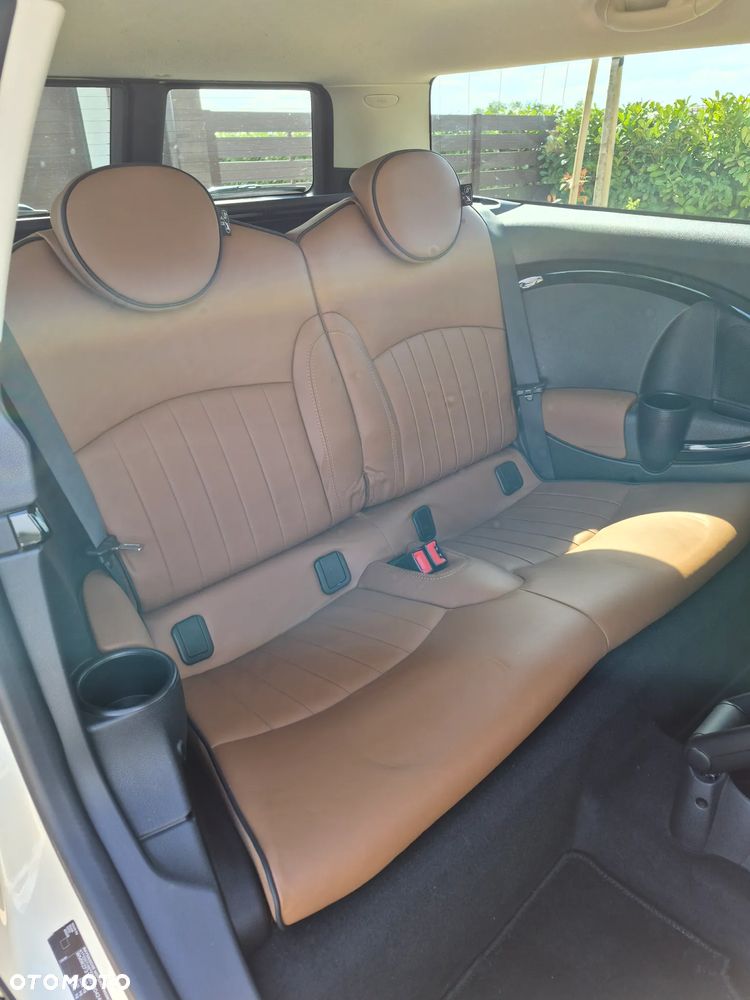 MINI Clubman - 16