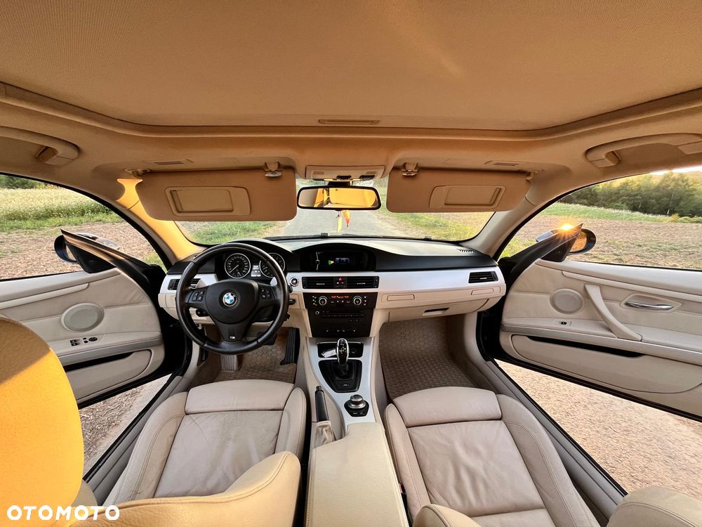 BMW Seria 3 335i - 11