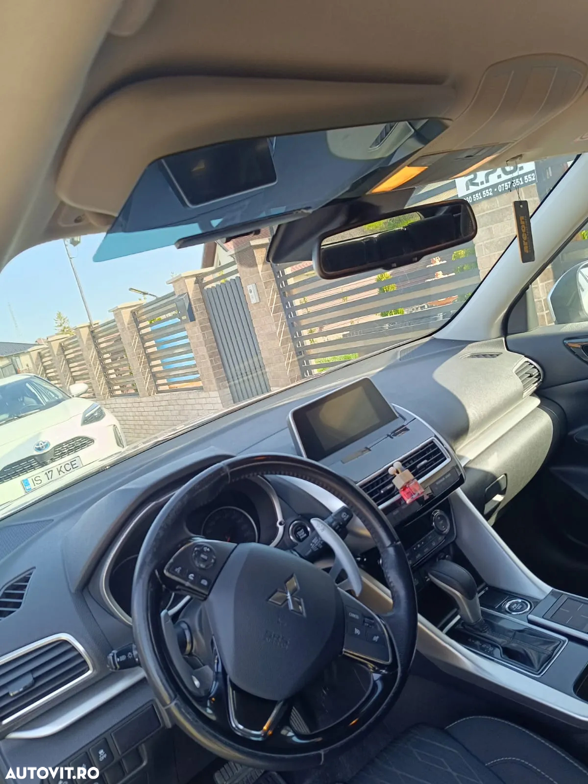 Mitsubishi Eclipse-Cross - 3