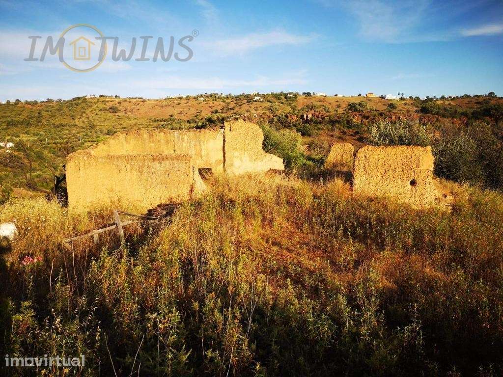 Terreno com Ruina - S. Bartolomeu de Messines - Grande imagem: 4/25