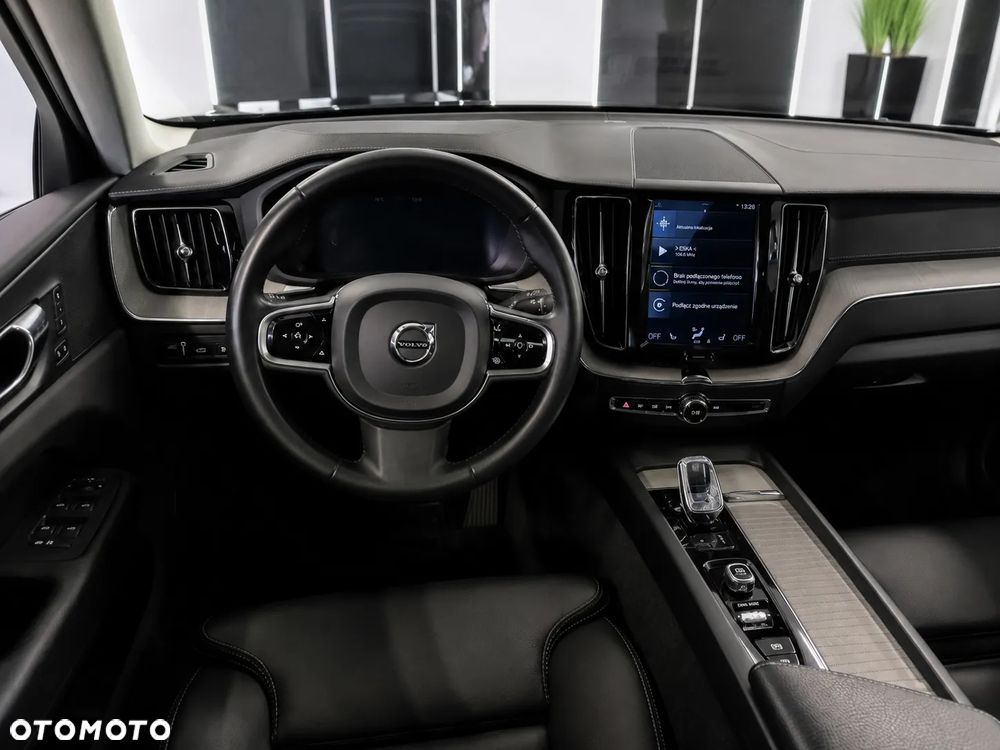 Volvo XC 60 T8 AWD Plug-In Hybrid Inscription - 7