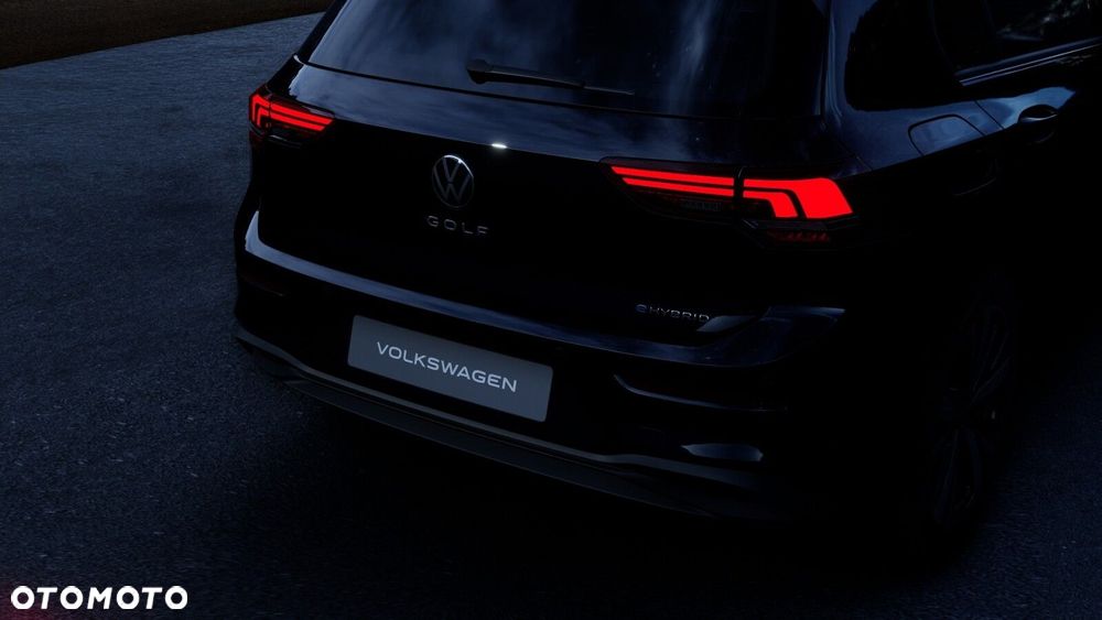 Volkswagen Golf - 11