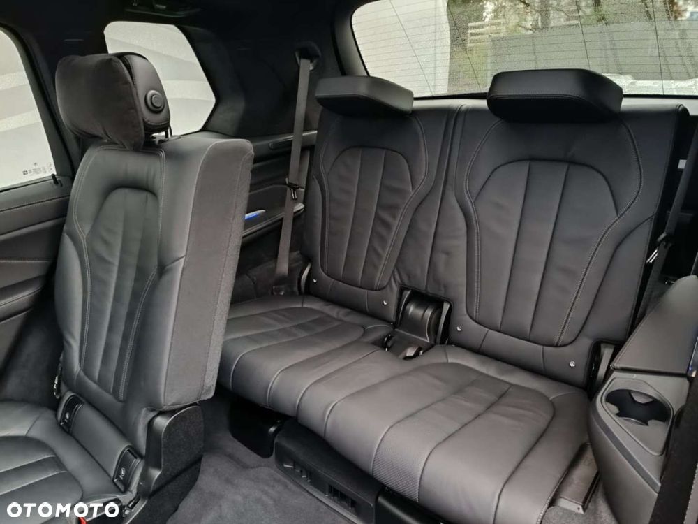 BMW X7 - 9