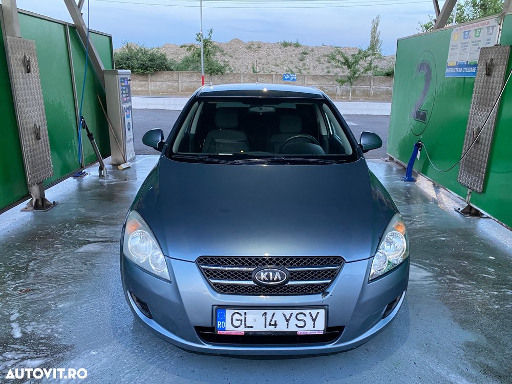 Kia Ceed - 3