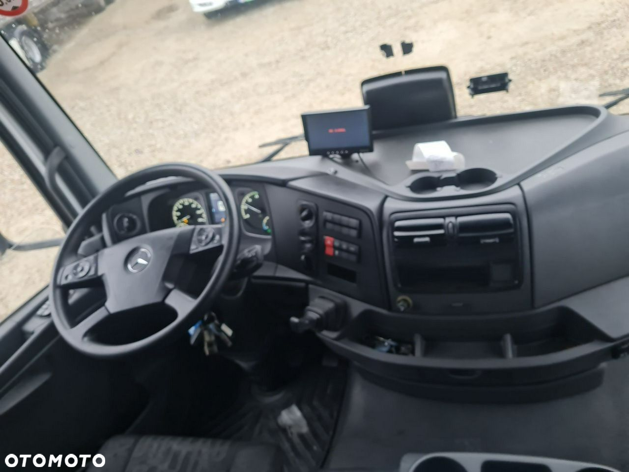 Mercedes-Benz atego - 17