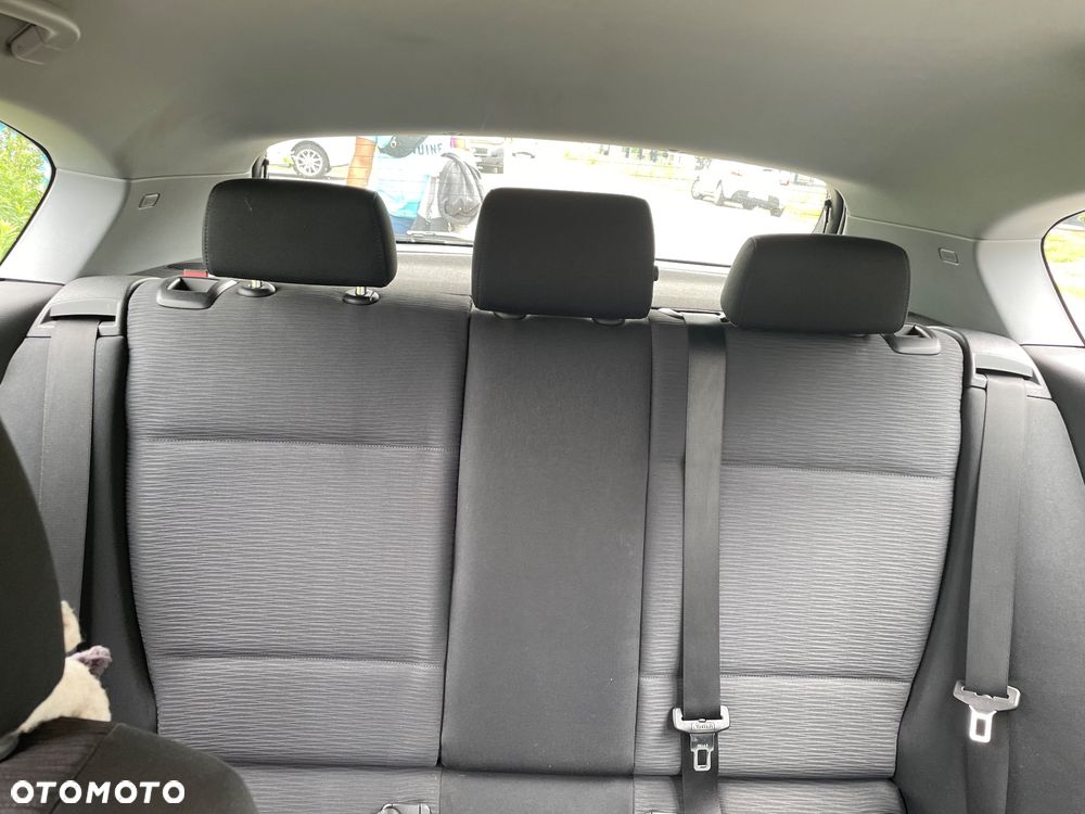 BMW Seria 1 116i - 10