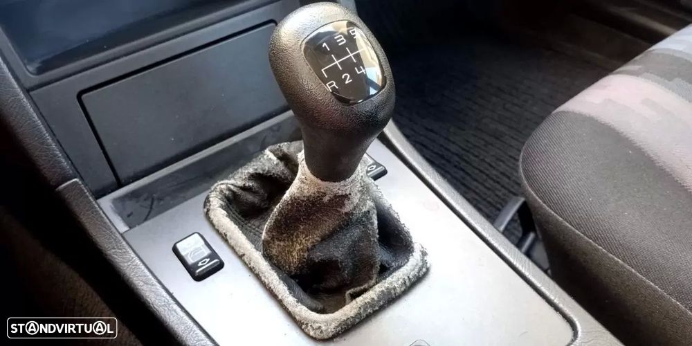 Mercedes-Benz C 180 Elegance - 8
