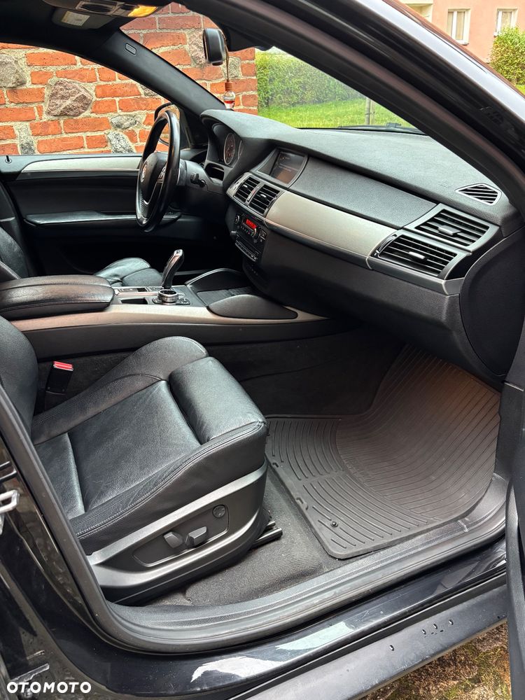 BMW X6 35i xDrive - 17