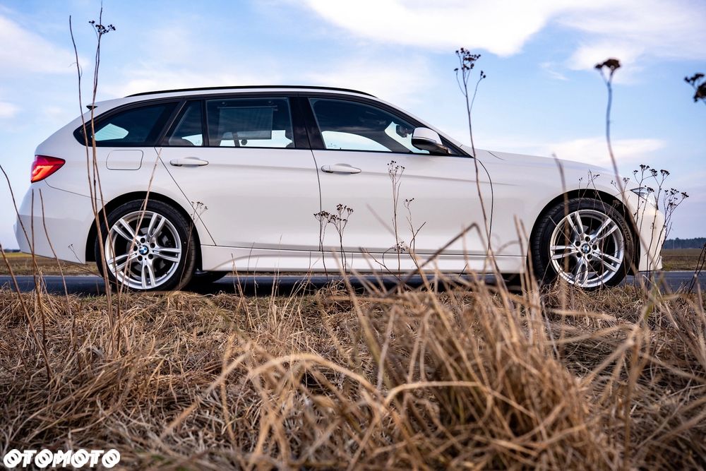 BMW Seria 3 320d M Sport - 5