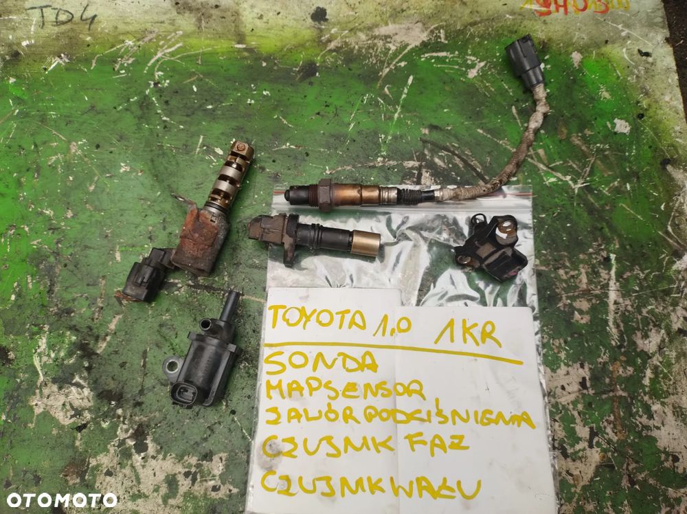 toyota yaris I 1,0 VVTI 1,3vvti czujnik wału wałka faz rozrzadu aygo yaris ii 1KR  podcisnienia mapsensor - 4