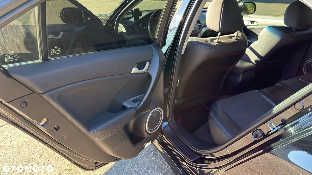 Honda Accord 2.4 Type S - 16