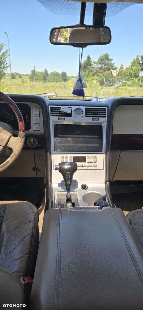 Lincoln Navigator - 3